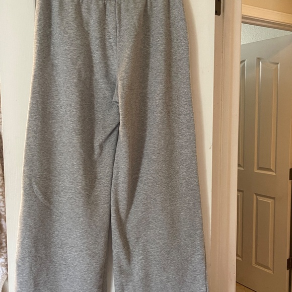 Nike Club Fleece Sweatpants - Picture 4 of 5